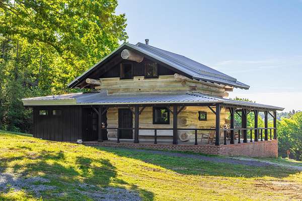 18 Acres of Recreational Land with Home for Sale in Harrison, Tennessee