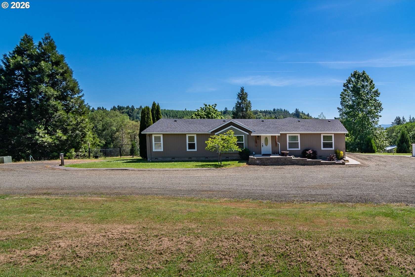 6.19 Acres of Land with Home for Sale in Roseburg, Oregon