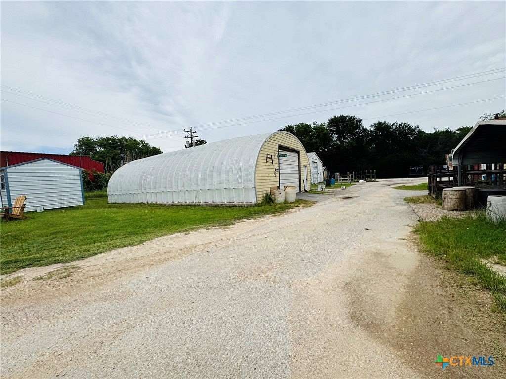 1.69 Acres of Improved Commercial Land for Sale in Gatesville, Texas