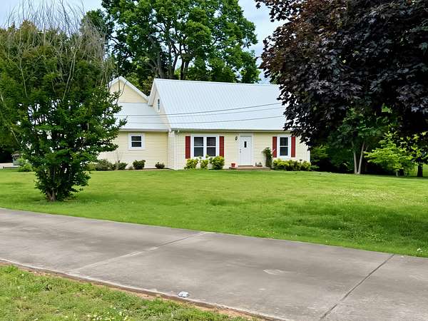 3.7 Acres of Land with Home for Sale in Gallatin, Tennessee
