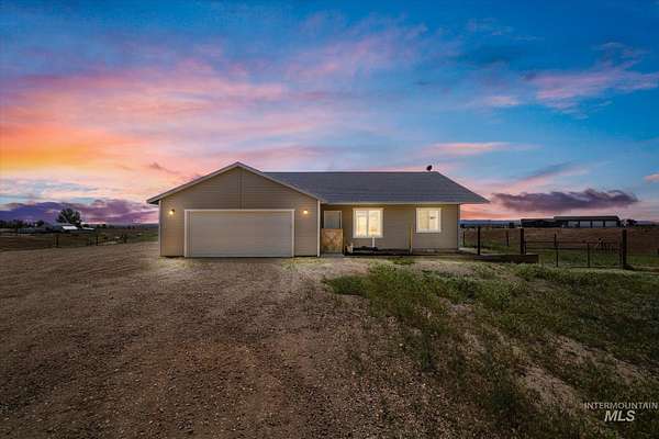 5 Acres of Land with Home for Sale in Mountain Home, Idaho
