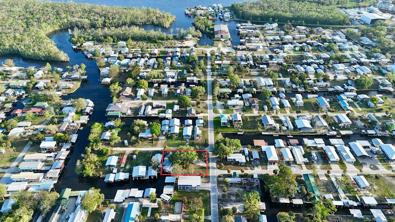 0.4 Acres of Residential Land for Sale in Suwannee, Florida