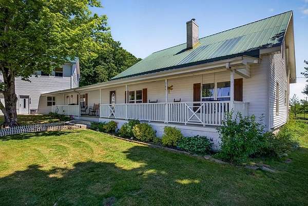 1.66 Acres of Land with Home for Sale in Cookeville, Tennessee