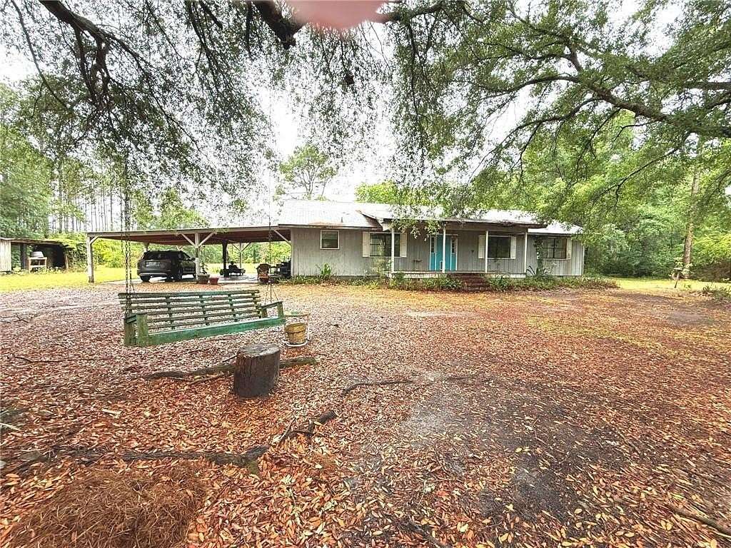 3.23 Acres of Land with Home for Sale in Blackshear, Georgia
