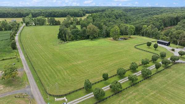 6 Acres of Residential Land for Sale in Nancy, Kentucky