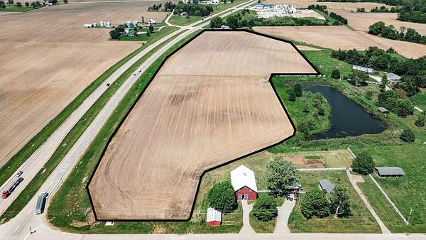 18.8 Acres of Land for Sale in Burlington, Iowa