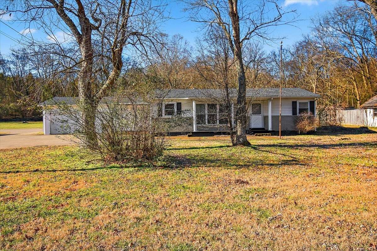 1.5 Acres of Land with Home for Sale in Goodlettsville, Tennessee