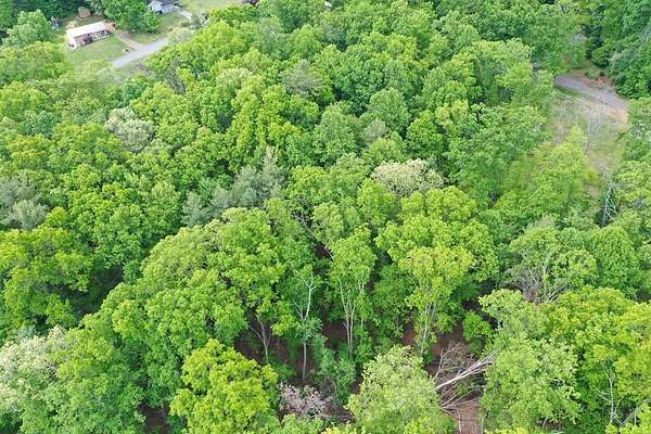 5.55 Acres of Residential Land for Sale in Hillsville, Virginia