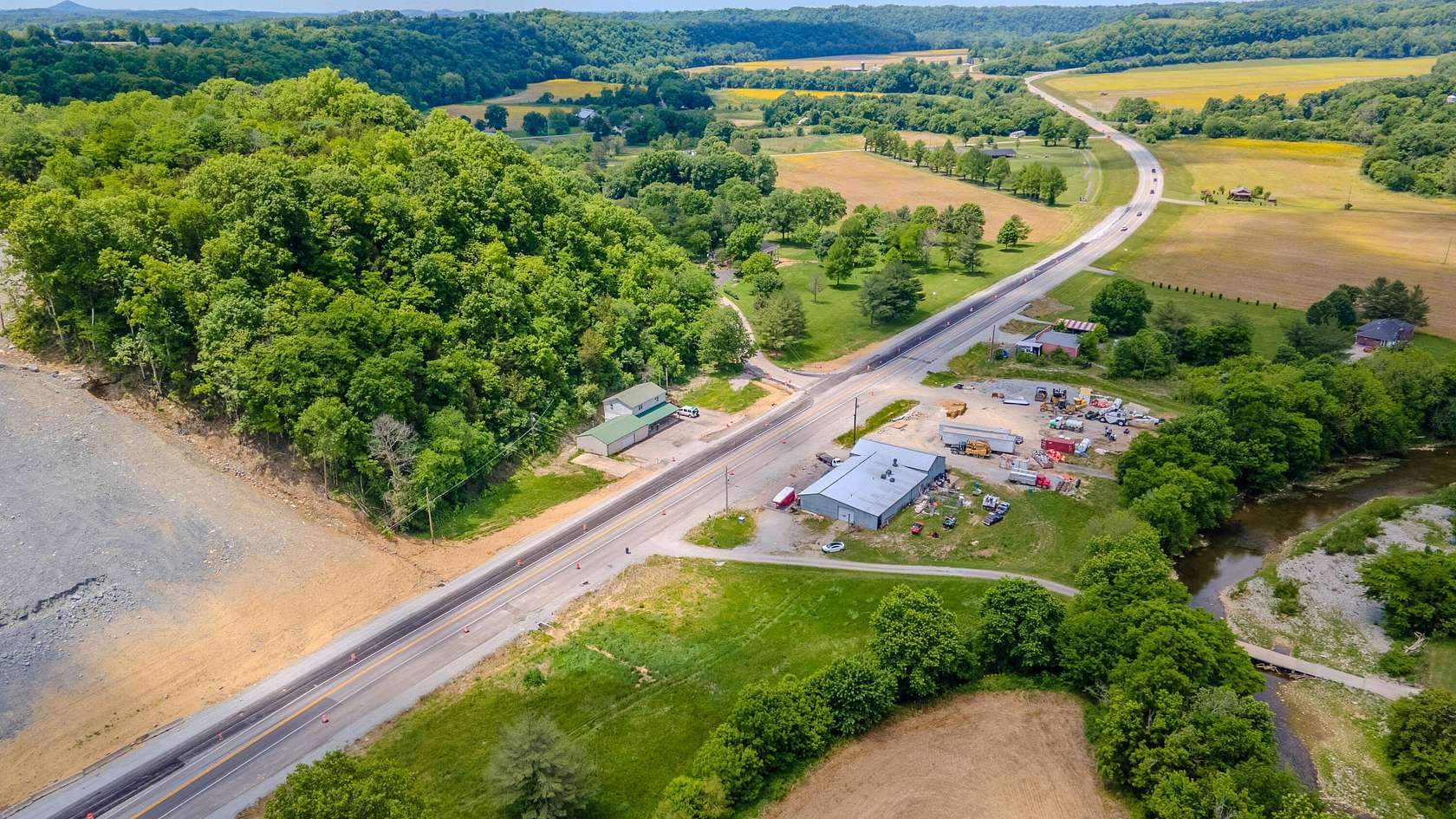 1.58 Acres of Improved Mixed-Use Land for Auction in Springfield, Kentucky