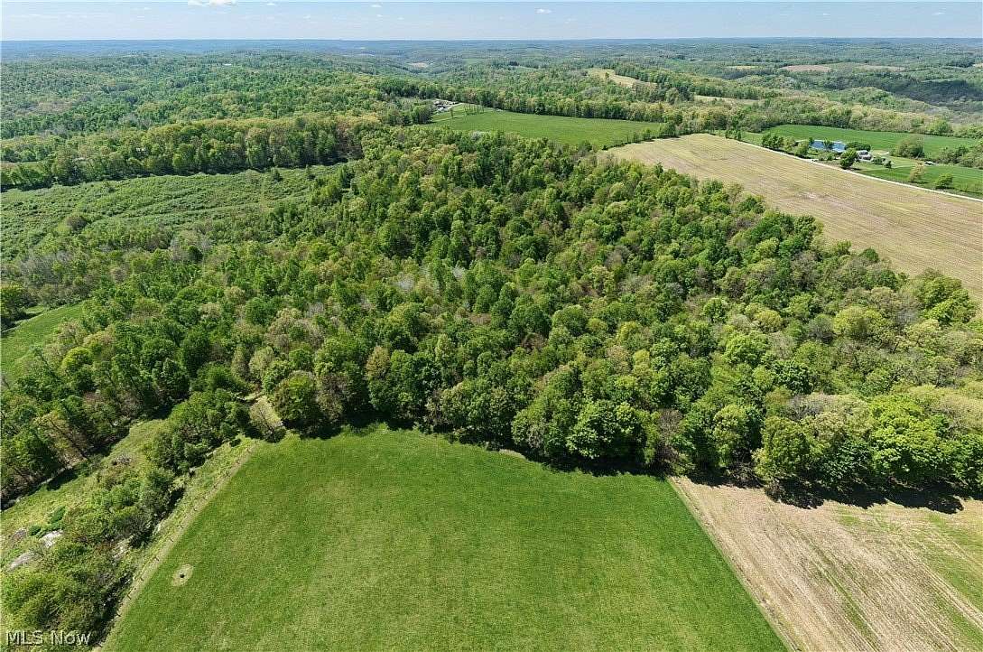9.29 Acres of Residential Land for Auction in Warsaw, Ohio