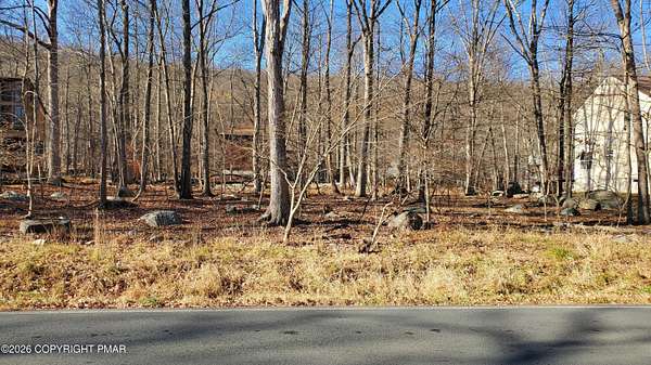 0.34 Acres of Residential Land for Sale in Bushkill, Pennsylvania