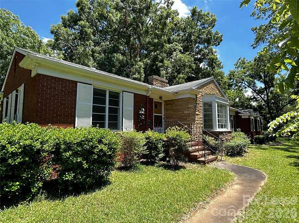 5.27 Acres of Land with Home for Lease in Charlotte, North Carolina