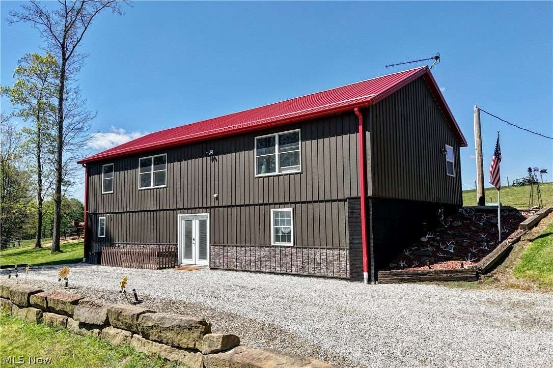6 Acres of Land with Home for Auction in Warsaw, Ohio