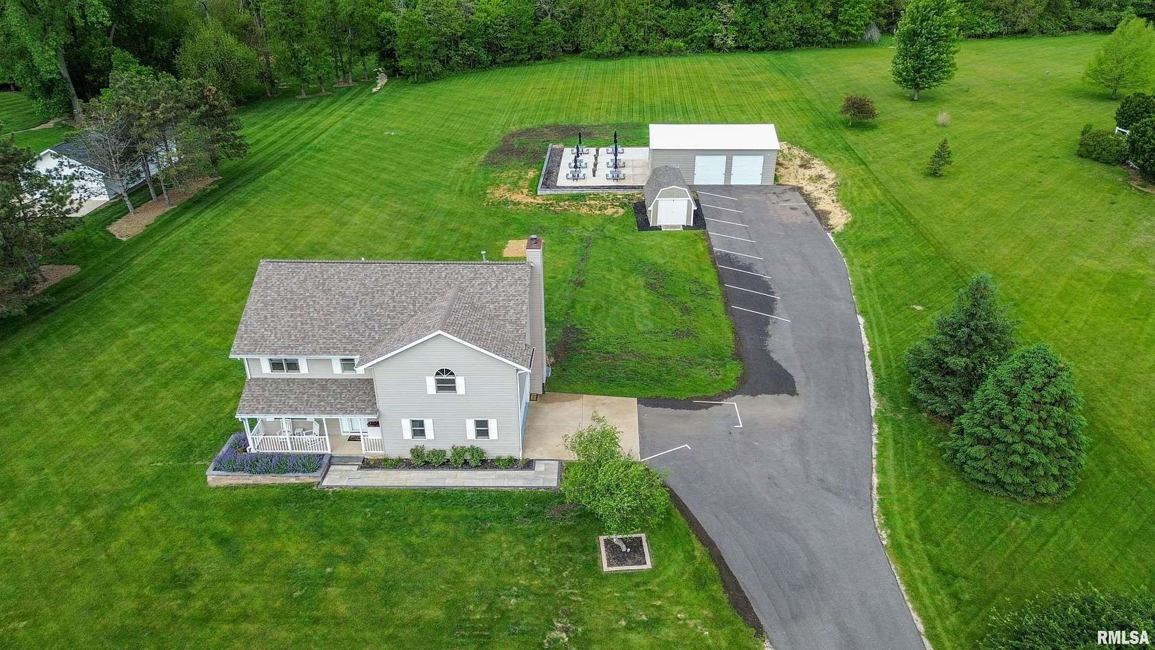 3.16 Acres of Land with Home for Sale in Washington, Illinois