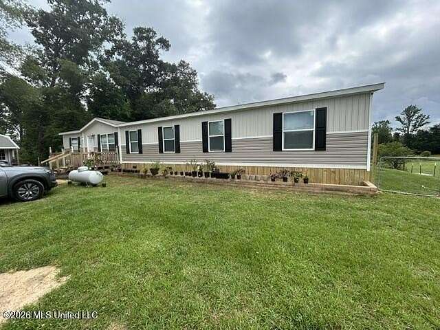 12.5 Acres of Land with Home for Sale in Wesson, Mississippi