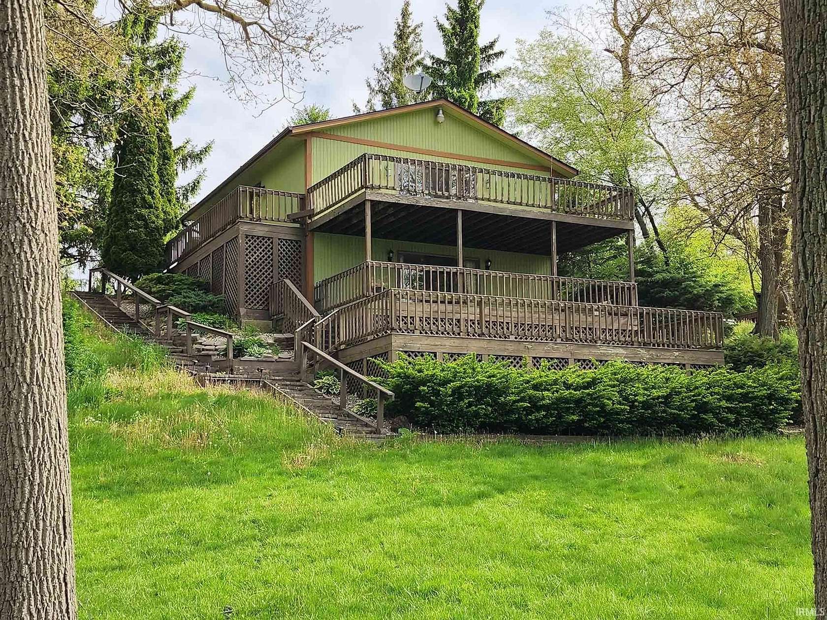 1.5 Acres of Land with Home for Sale in Pleasant Lake, Indiana