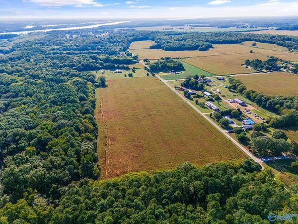 24 Acres of Agricultural & Residential Land for Sale in Madison, Alabama