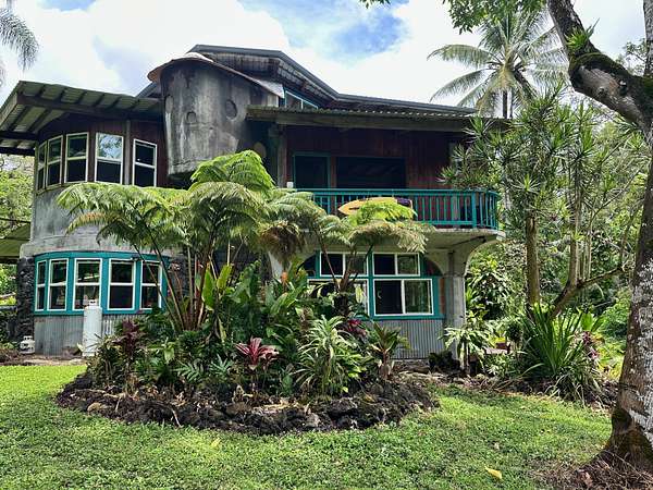 4 Acres of Land with Home for Sale in Pahoa, Hawaii