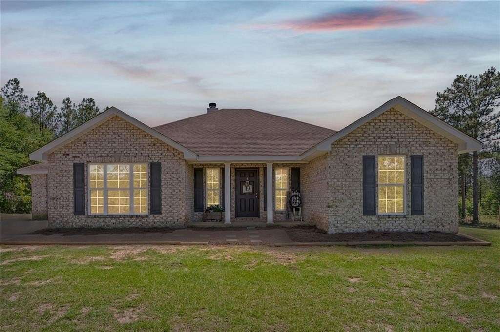 16.3 Acres of Land with Home for Sale in Citronelle, Alabama