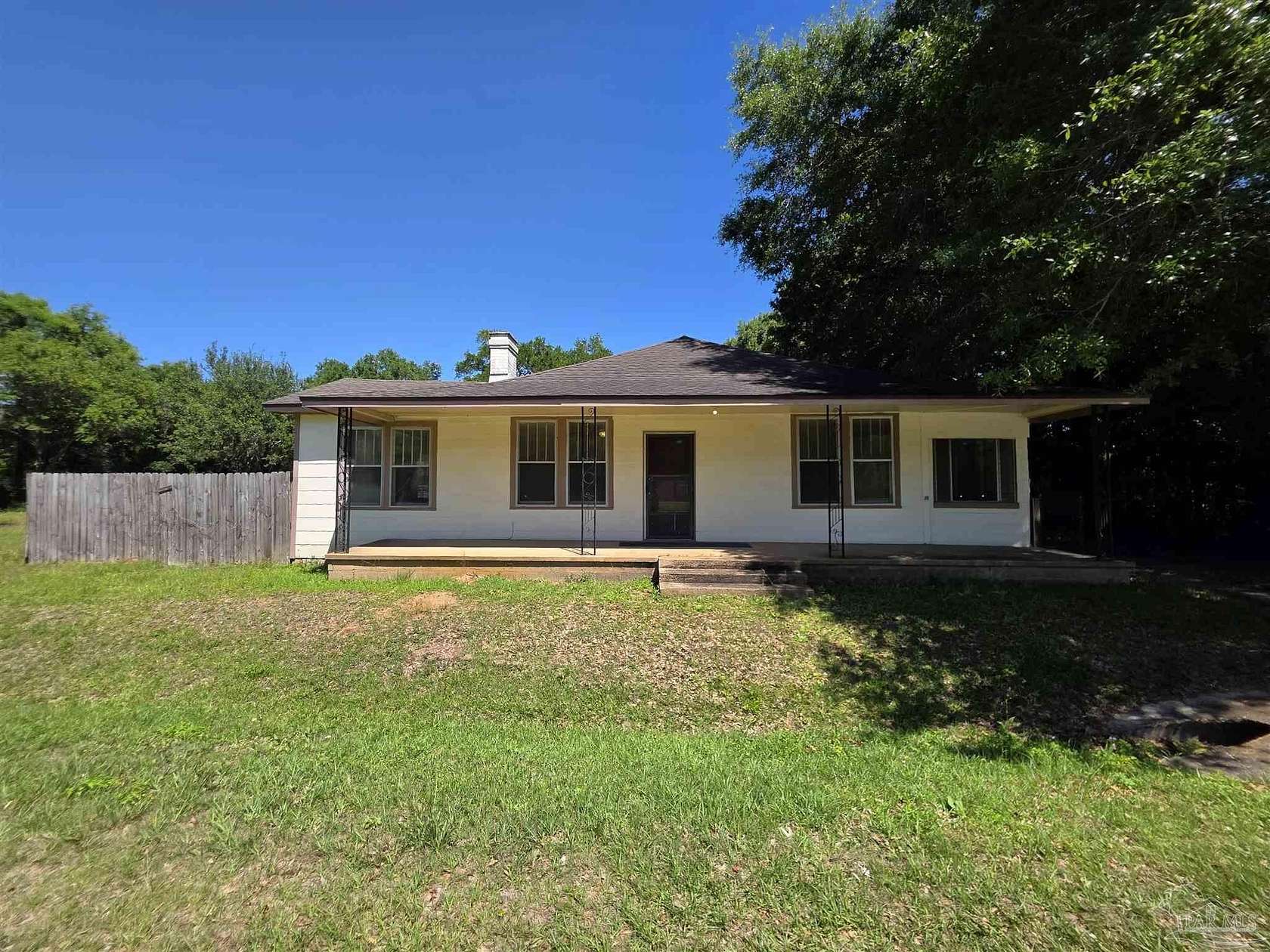 6.78 Acres of Land with Home for Lease in Pensacola, Florida