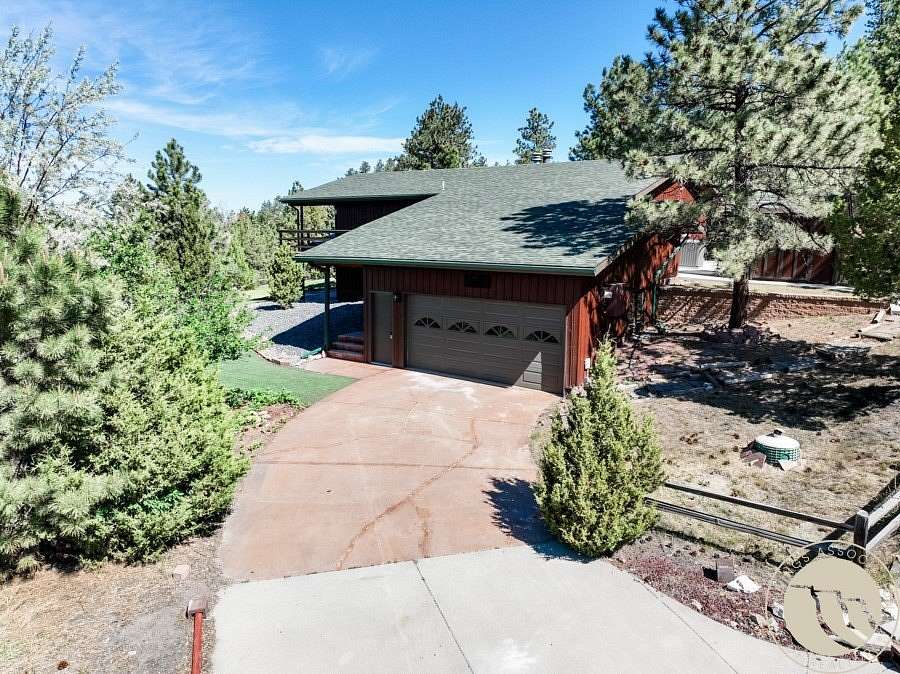 1.86 Acres of Land with Home for Sale in Billings, Montana