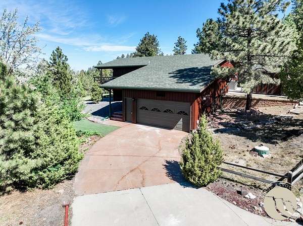 1.86 Acres of Land with Home for Sale in Billings, Montana