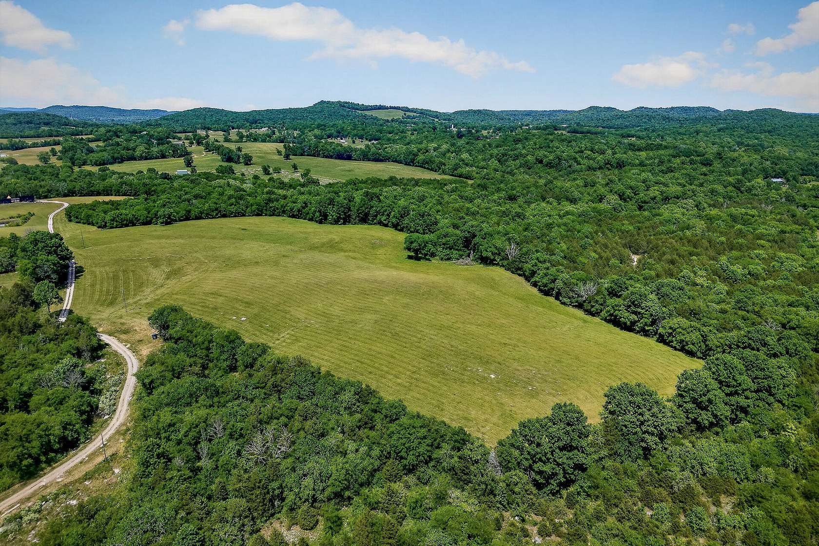 20.3 Acres of Recreational & Residential Land for Sale in Alexandria, Tennessee