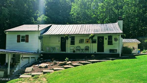 62.5 Acres of Recreational Land with Home for Sale in Dante, Virginia