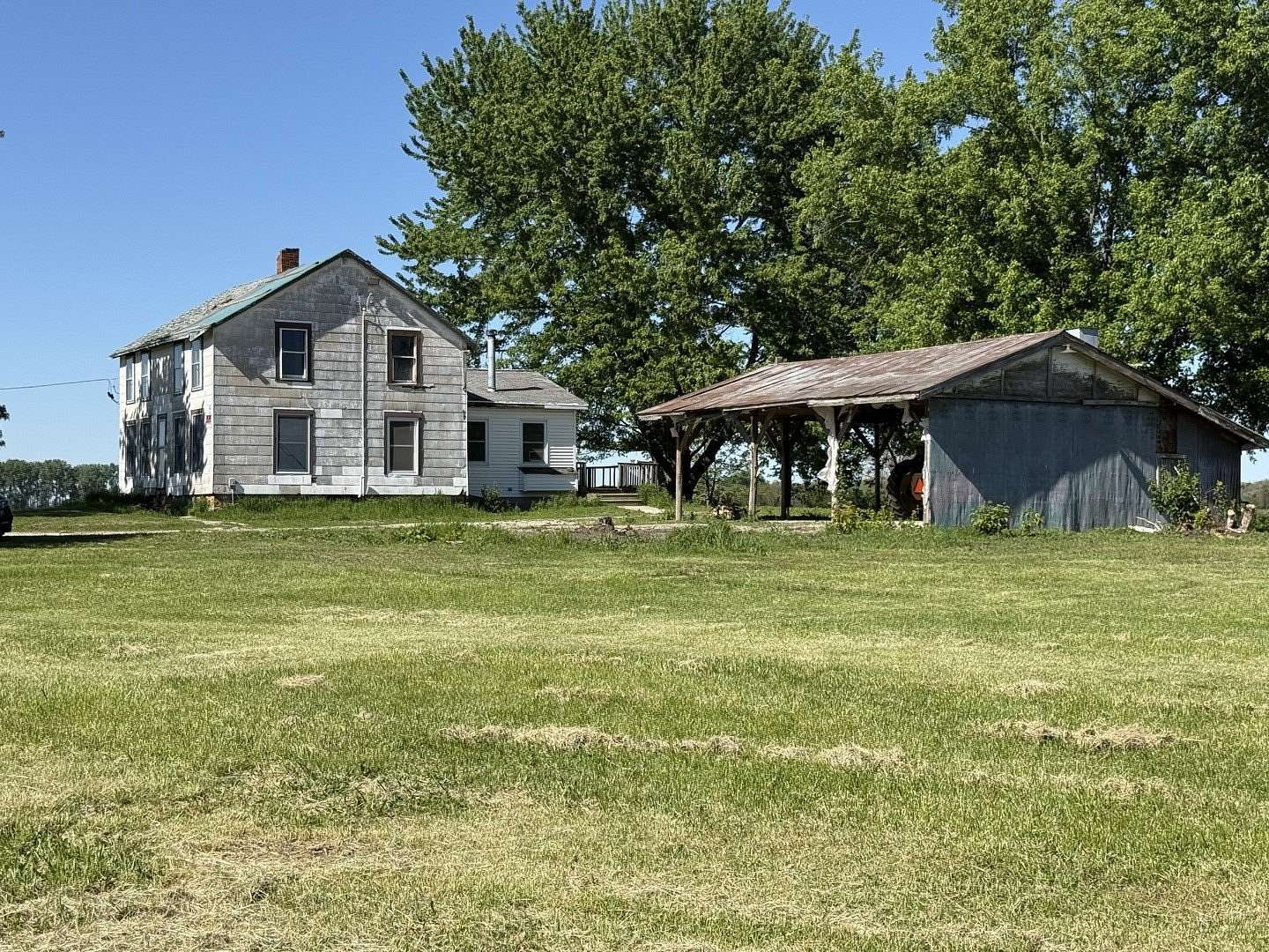 3.16 Acres of Land with Home for Sale in Gardner, Illinois
