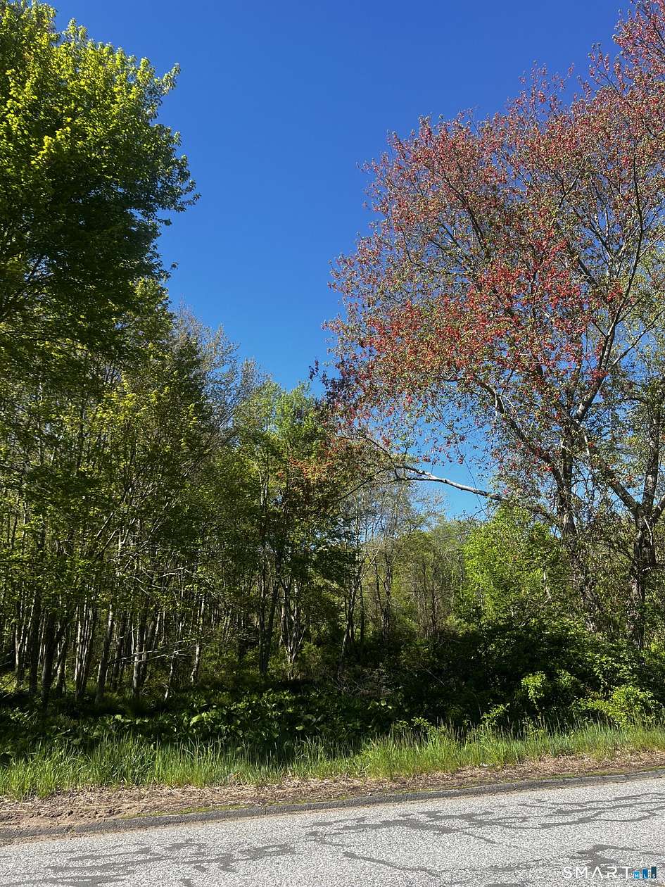 5.75 Acres of Residential Land for Sale in Hebron, Connecticut