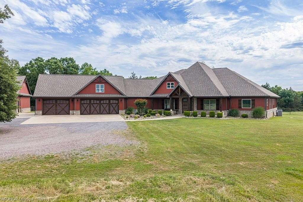 101 Acres of Land with Home for Sale in Hackett, Arkansas