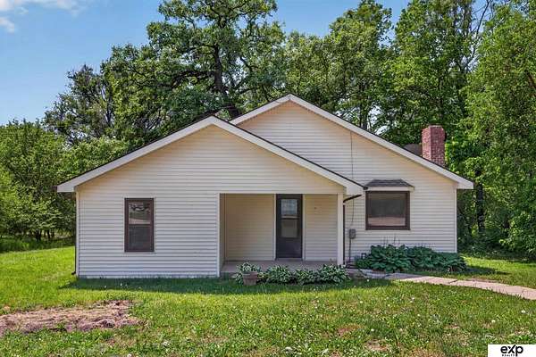 1.7 Acres of Land with Home for Sale in Nebraska City, Nebraska