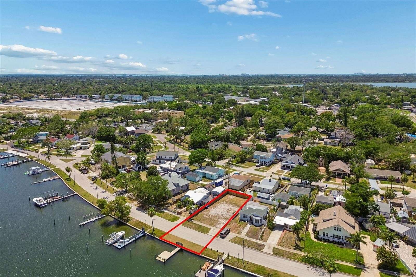 0.18 Acres of Residential Land for Sale in St. Petersburg, Florida