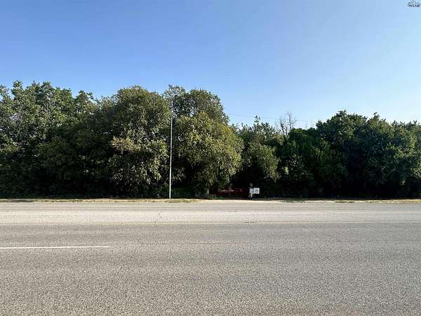 1.36 Acres of Commercial Land for Sale in Wichita Falls, Texas