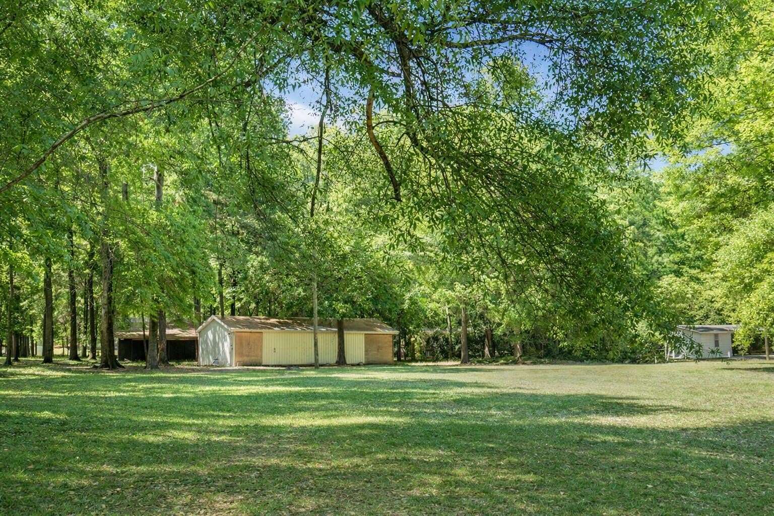 1.13 Acres of Residential Land for Sale in Summerton, South Carolina