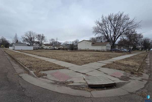 0.27 Acres of Residential Land for Sale in Sioux Falls, South Dakota