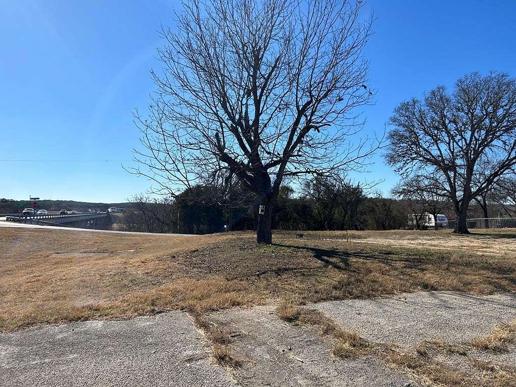 0.31 Acres of Commercial Land for Sale in Kerrville, Texas