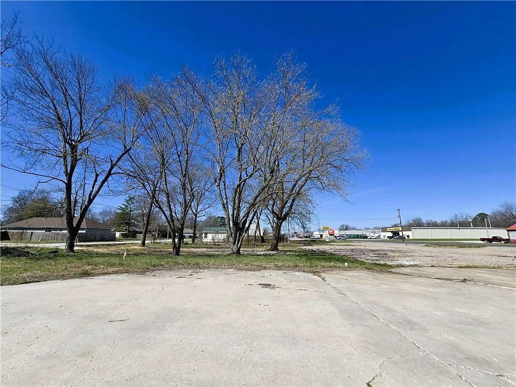 1 Acre of Mixed-Use Land for Sale in Lincoln, Arkansas