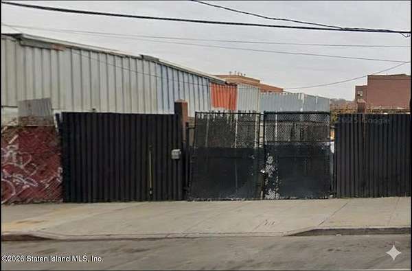 0.14 Acres of Commercial Land for Sale in Staten Island, New York