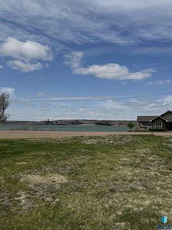 0.33 Acres of Residential Land for Sale in Chamberlain, South Dakota