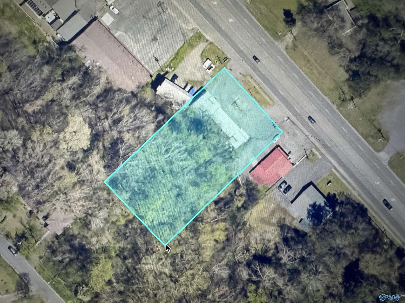 0.85 Acres of Commercial Land for Sale in Guntersville, Alabama