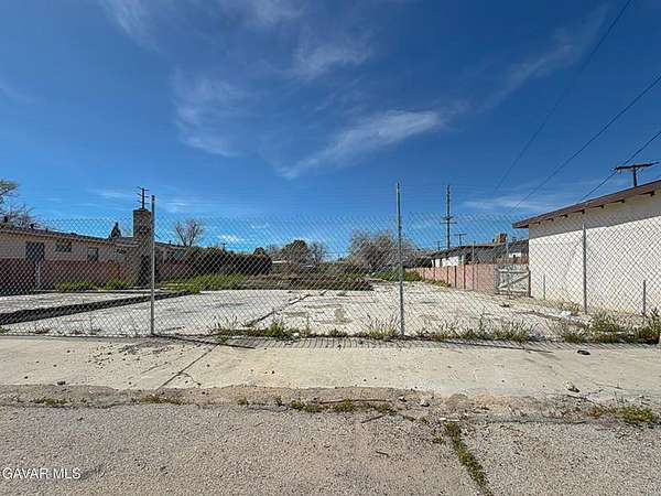 0.17 Acres of Residential Land for Sale in Lancaster, California