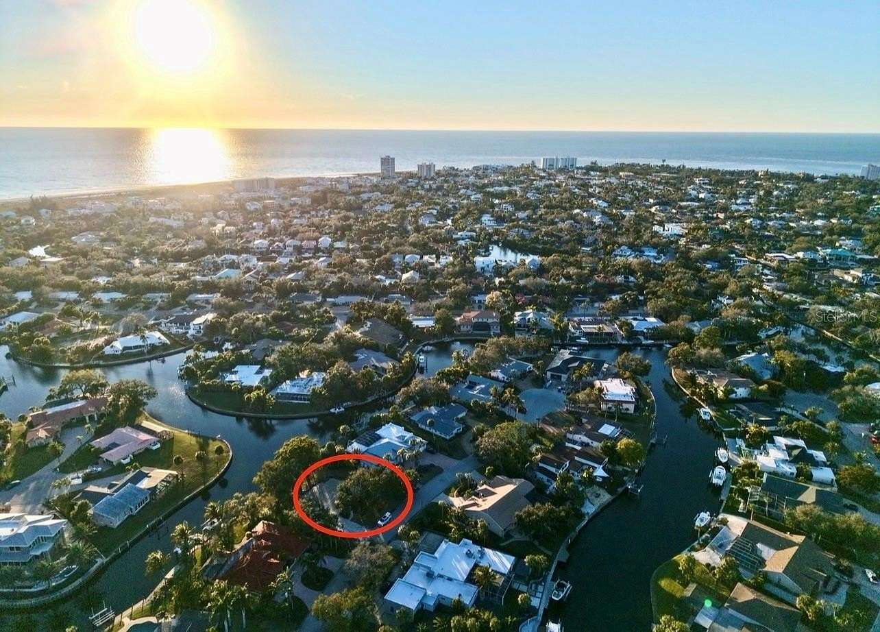 0.34 Acres of Residential Land for Sale in Sarasota, Florida