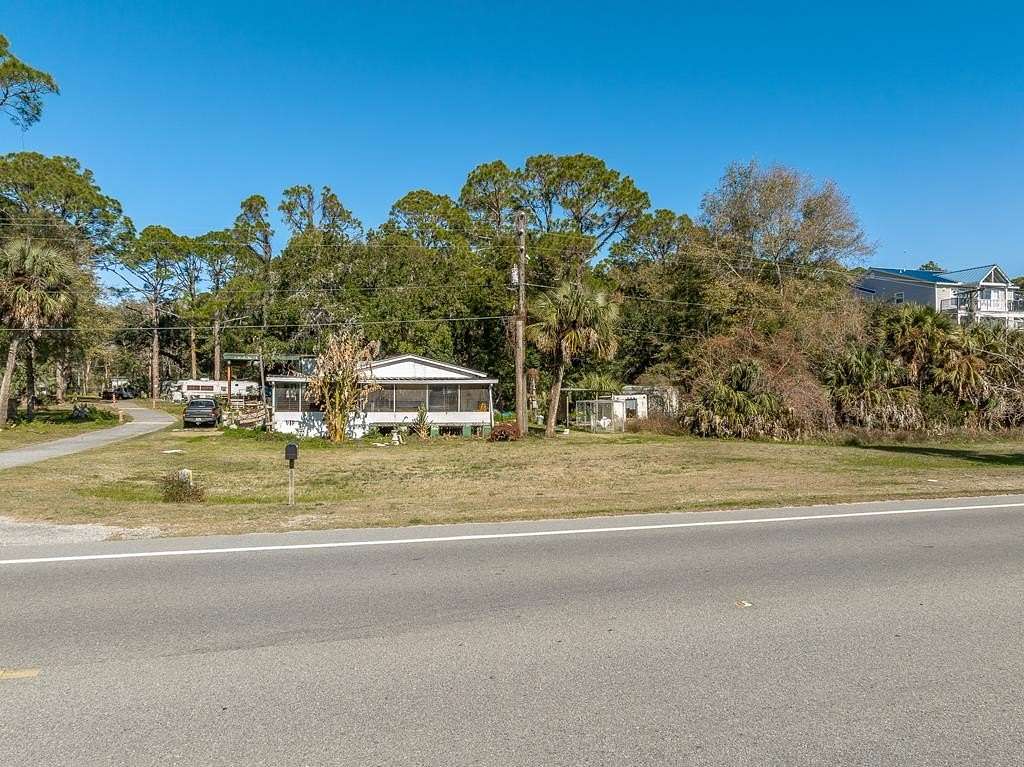 0.92 Acres of Mixed-Use Land for Sale in Apalachicola, Florida