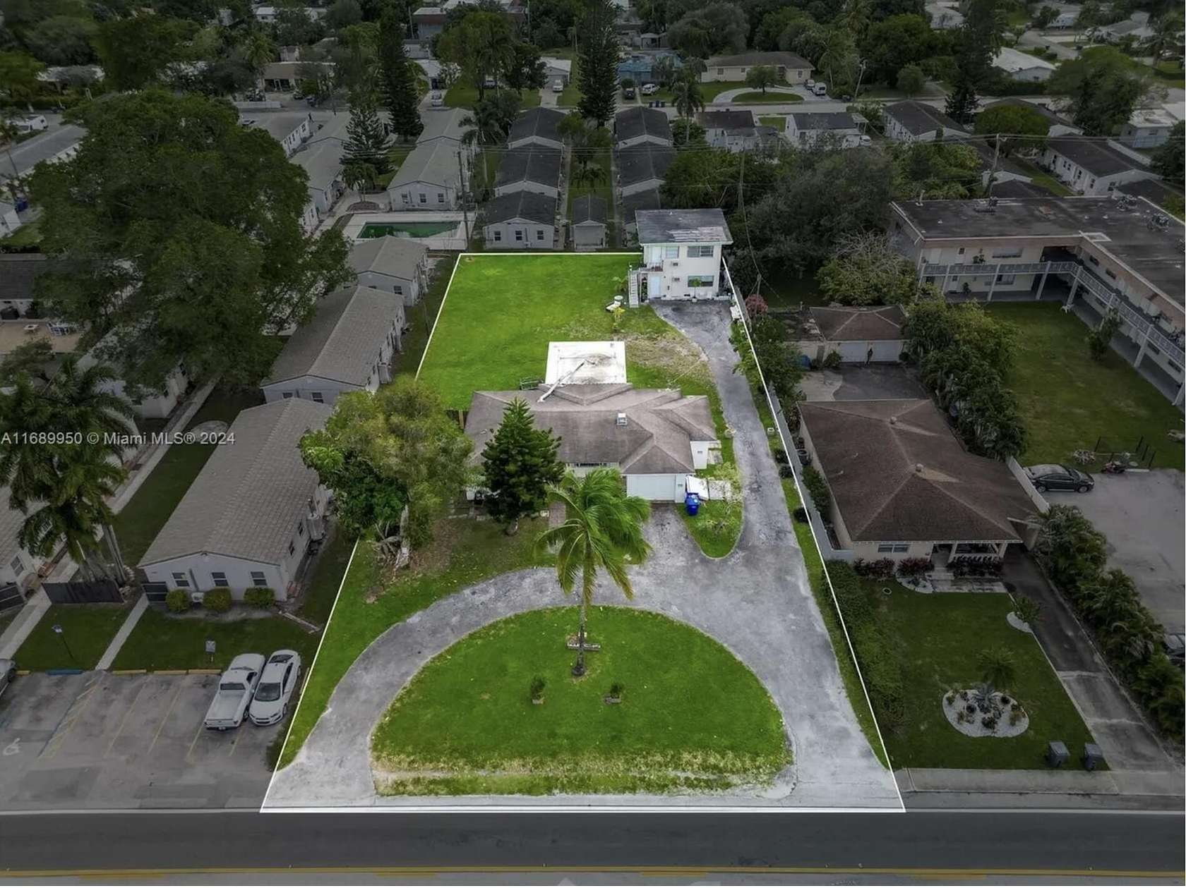 0.51 Acres of Residential Land for Sale in Hollywood, Florida