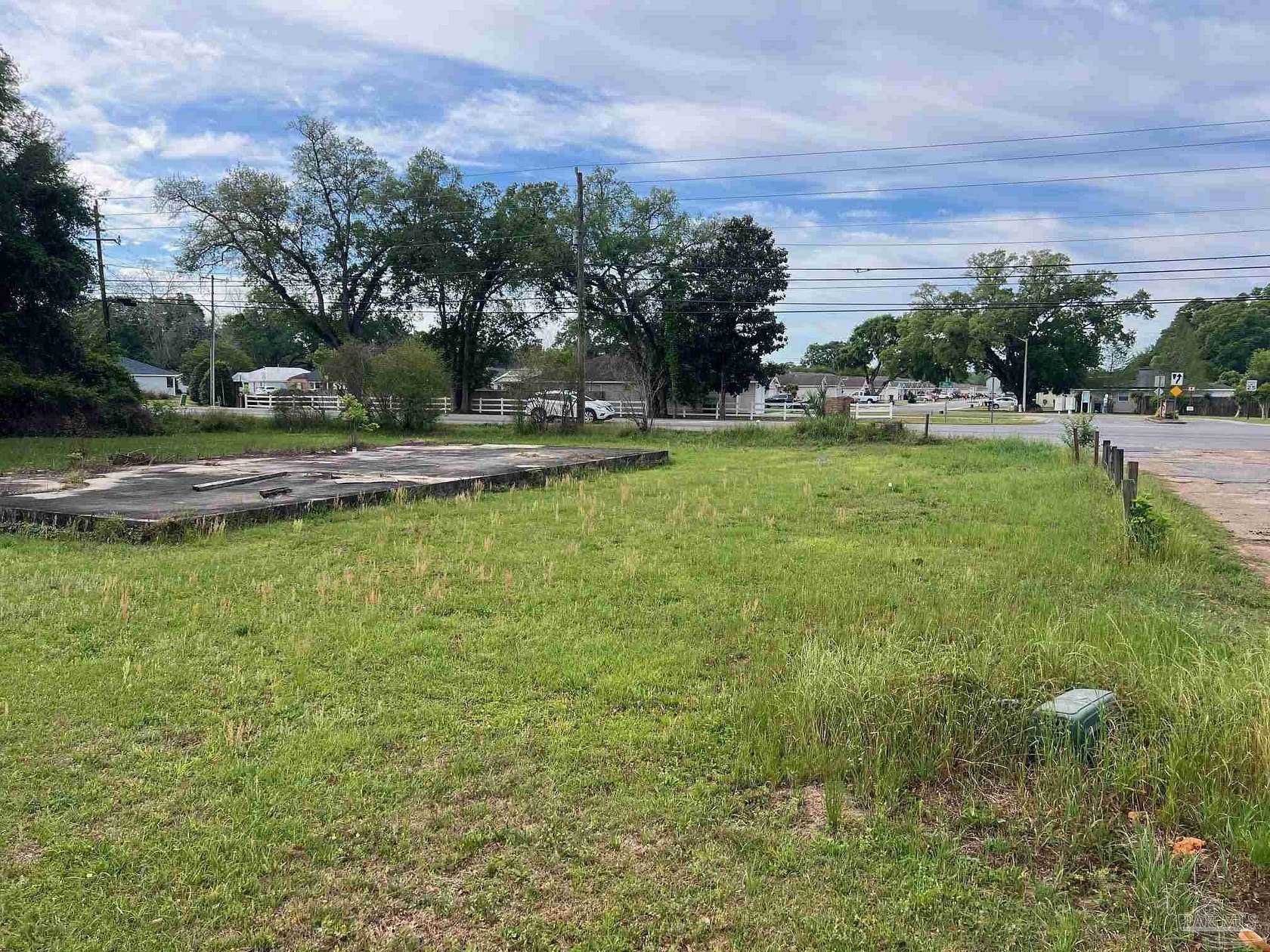 0.4 Acres of Residential Land for Sale in Pensacola, Florida