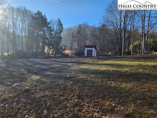 1.47 Acres of Residential Land for Sale in Elk Park, North Carolina
