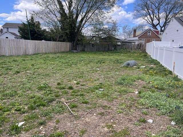 0.12 Acres of Residential Land for Sale in Copiague, New York