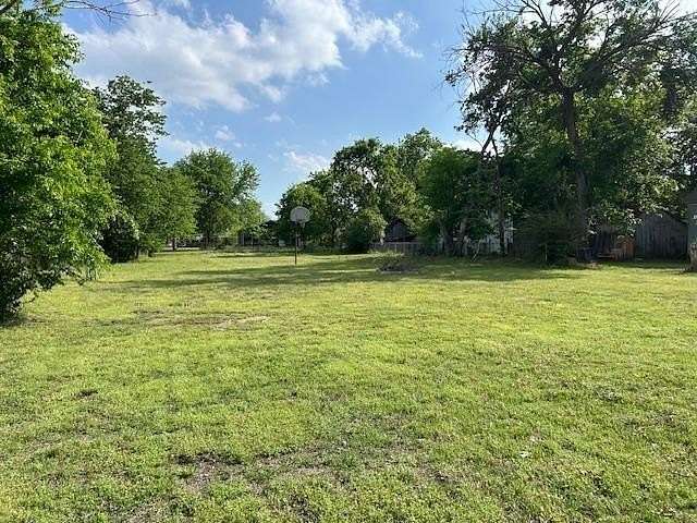 0.29 Acres of Land for Sale in Whitewright, Texas