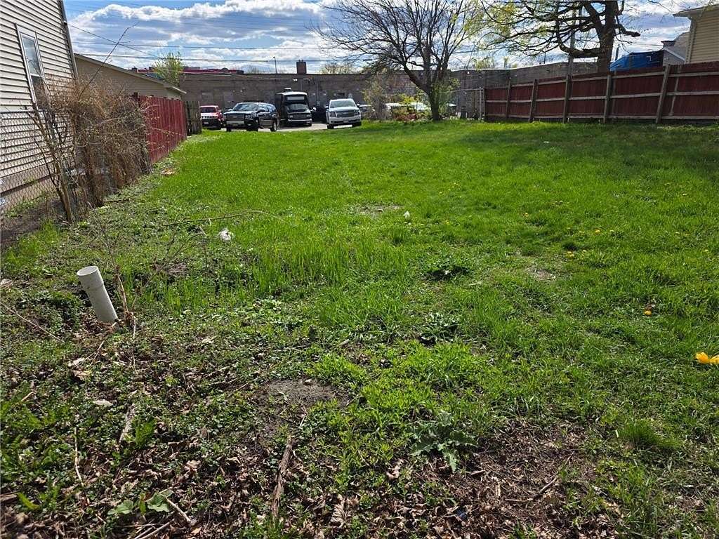 0.13 Acres of Residential Land for Sale in Minneapolis, Minnesota